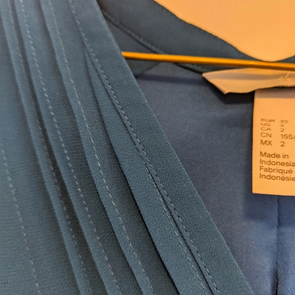 H&M Deep Blue dress - Picture 4 of 6